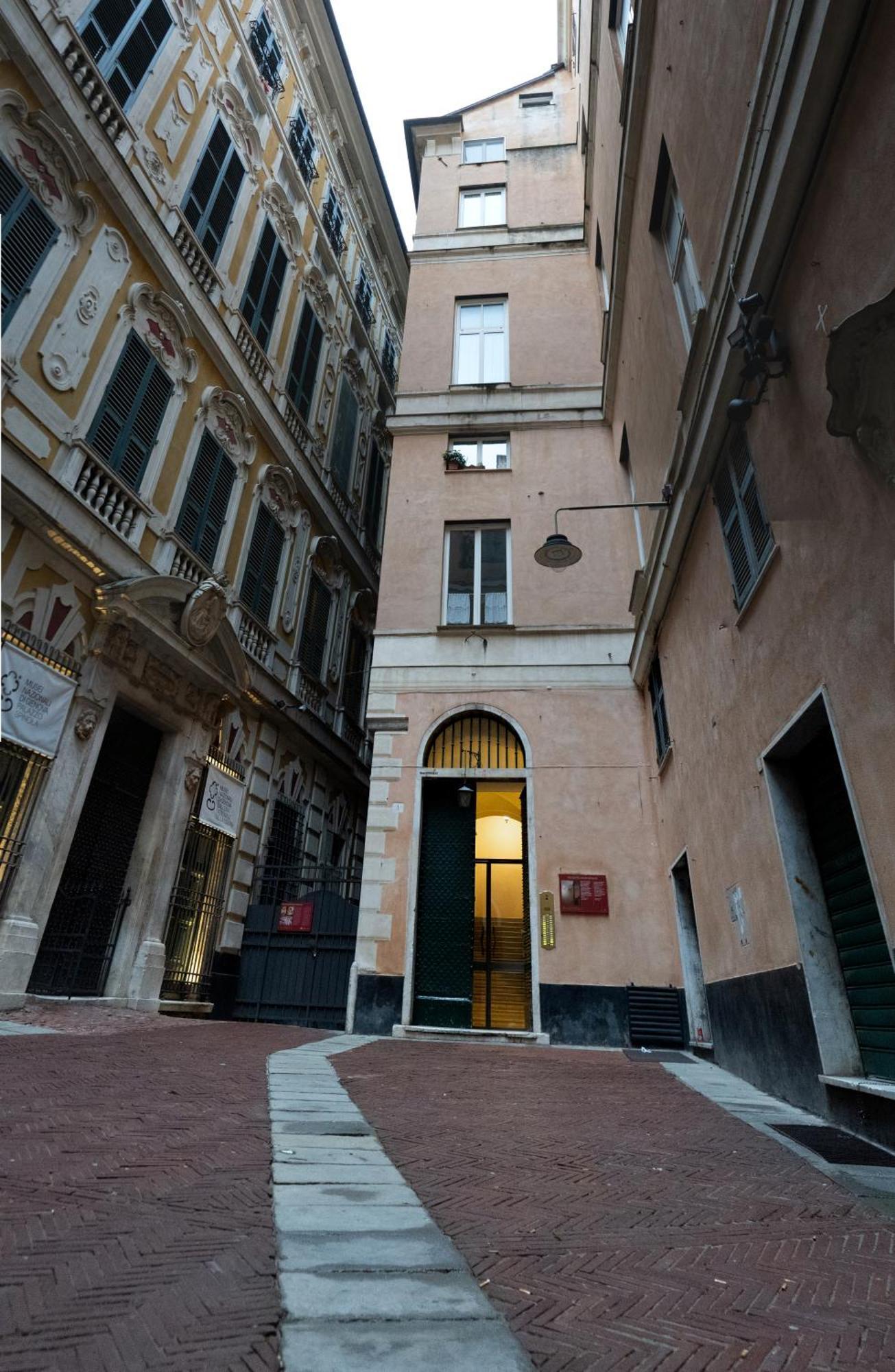 Апартаменты Dimora Lazzaro Grimaldi Ceba Генуя Экстерьер фото